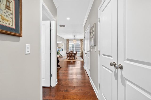 6742 Blue Heron Way, Flowery Branch, GA 30542