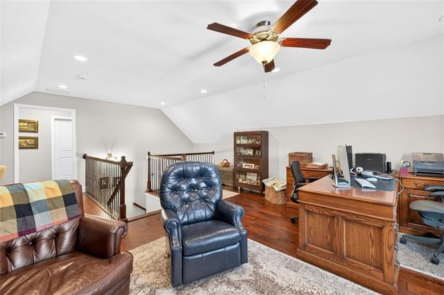 6742 Blue Heron Way, Flowery Branch, GA 30542