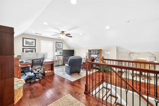 6742 Blue Heron Way, Flowery Branch, GA 30542