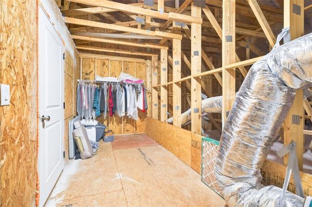 6742 Blue Heron Way, Flowery Branch, GA 30542