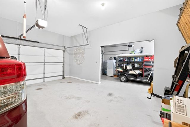 6742 Blue Heron Way, Flowery Branch, GA 30542