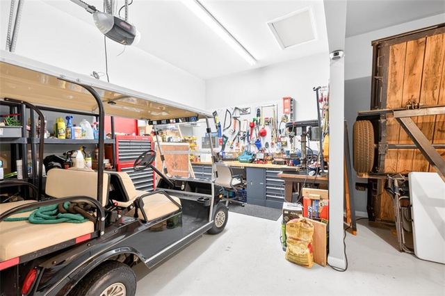 6742 Blue Heron Way, Flowery Branch, GA 30542