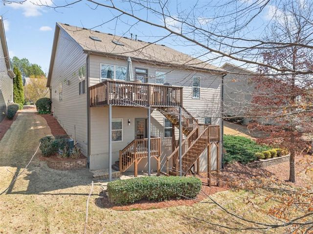 6742 Blue Heron Way, Flowery Branch, GA 30542