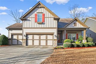 6742 Blue Heron Way, Flowery Branch, GA 30542