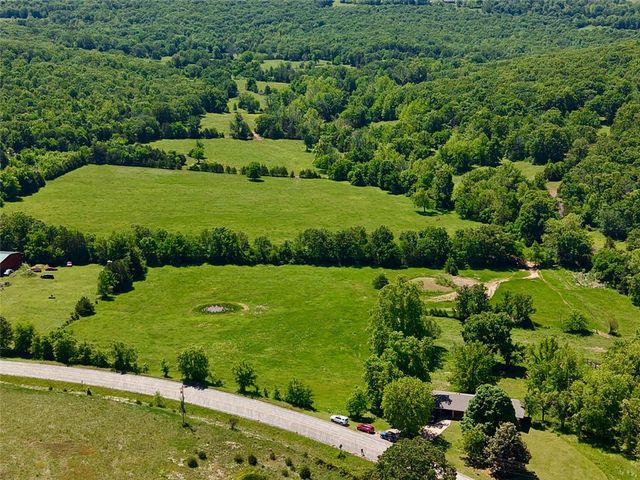 335 Madison 7802, Huntsville, AR 72740