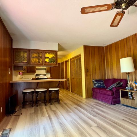 335 Madison 7802, Huntsville, AR 72740