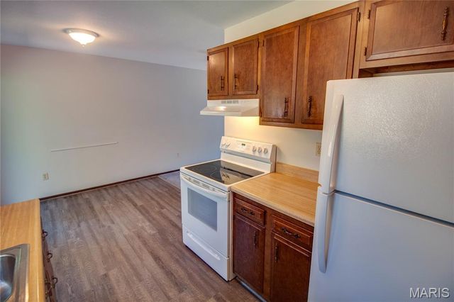 3614 Gilham Avenue, Alton, IL 62002