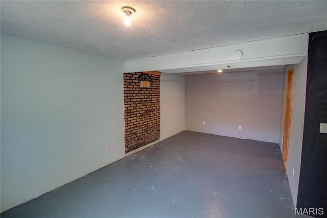 3614 Gilham Avenue, Alton, IL 62002