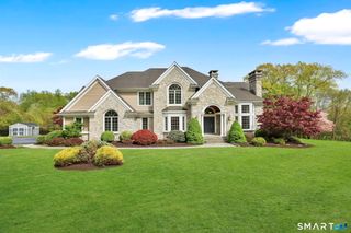 76 Mustang Drive, Monroe, CT 06468