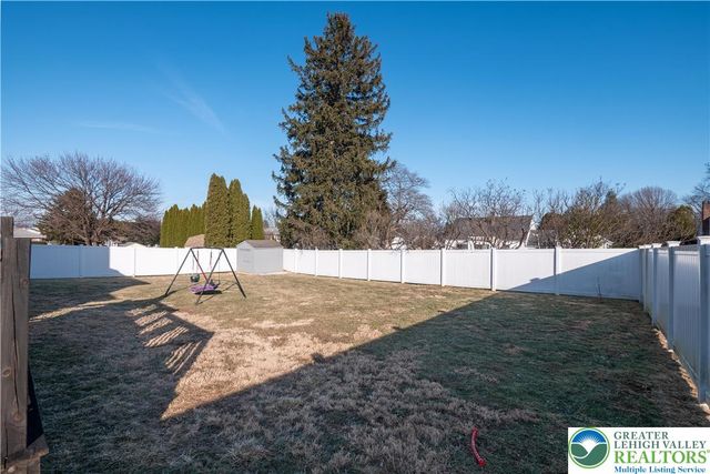 377 Berkley Street, Palmer Twp, PA 18045