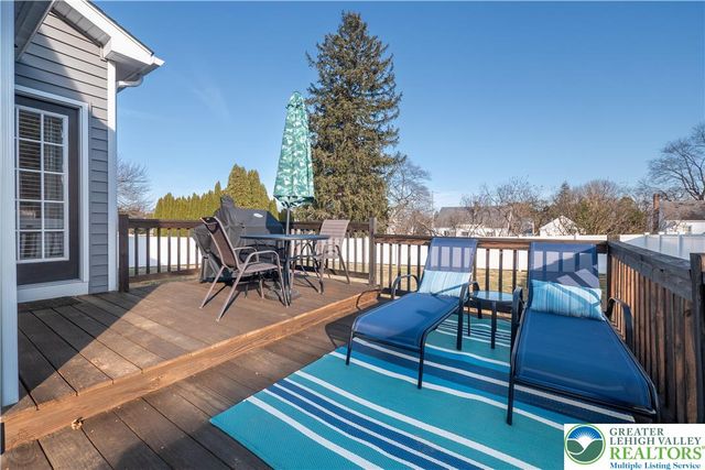 377 Berkley Street, Palmer Twp, PA 18045