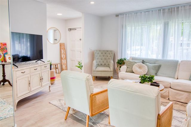 107 Winged Foot Ln, Boca Raton, FL 33431