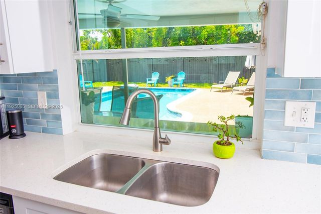 107 Winged Foot Ln, Boca Raton, FL 33431