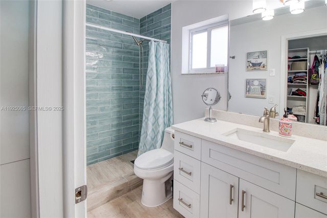 107 Winged Foot Ln, Boca Raton, FL 33431