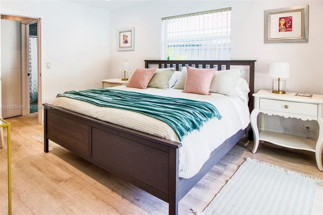 107 Winged Foot Ln, Boca Raton, FL 33431