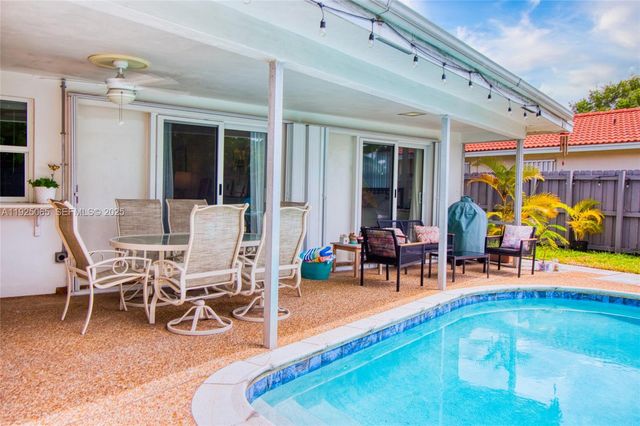 107 Winged Foot Ln, Boca Raton, FL 33431