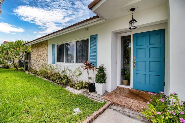 107 Winged Foot Ln, Boca Raton, FL 33431