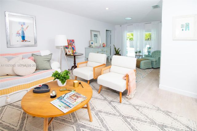 107 Winged Foot Ln, Boca Raton, FL 33431