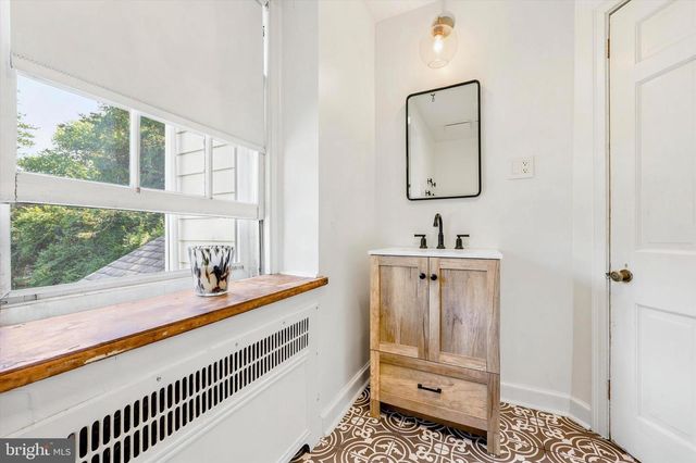 907 MELROSE AVE, Elkins Park, PA 19027