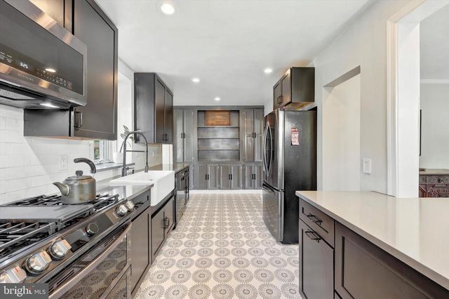 907 MELROSE AVE, Elkins Park, PA 19027