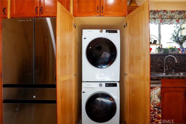 531 N Rossmore Avenue 202, Los Angeles, CA 90004