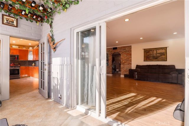 531 N Rossmore Avenue 202, Los Angeles, CA 90004