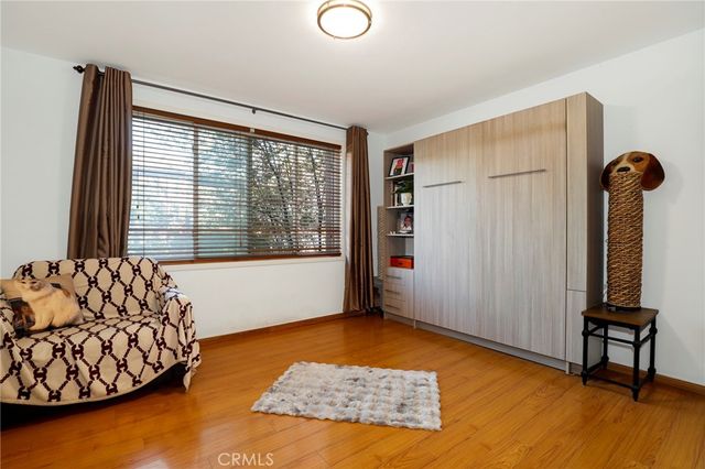 531 N Rossmore Avenue 202, Los Angeles, CA 90004