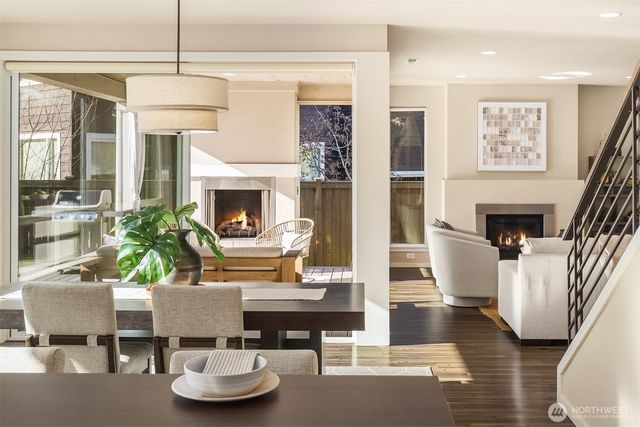 3829 NE 24th Court, Renton, WA 98056