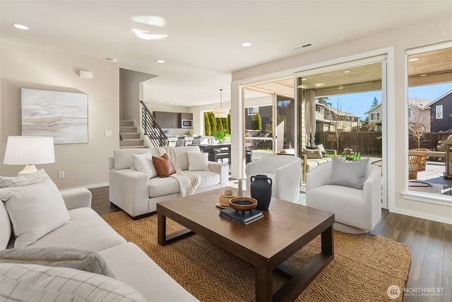 3829 NE 24th Court, Renton, WA 98056