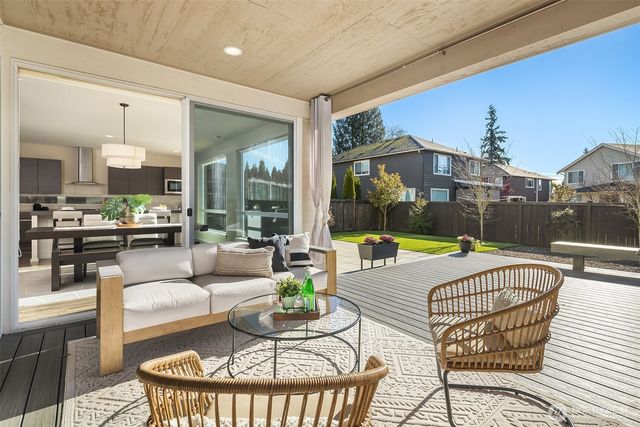 3829 NE 24th Court, Renton, WA 98056