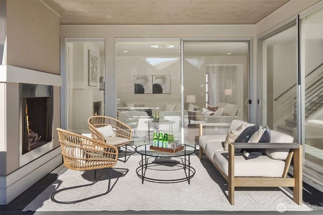 3829 NE 24th Court, Renton, WA 98056