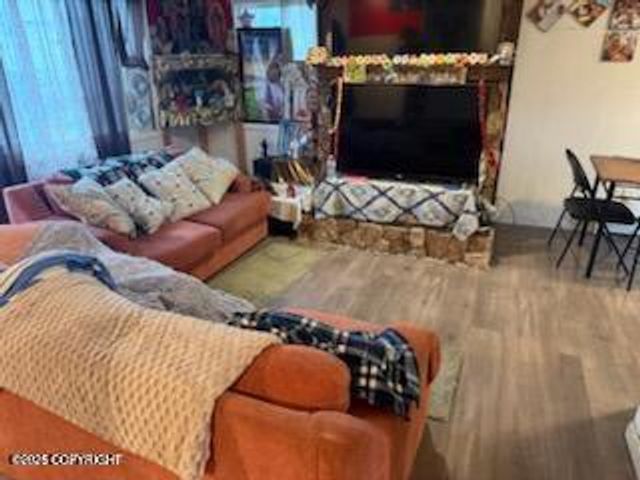 1808 W 47th Avenue, Anchorage, AK 99517