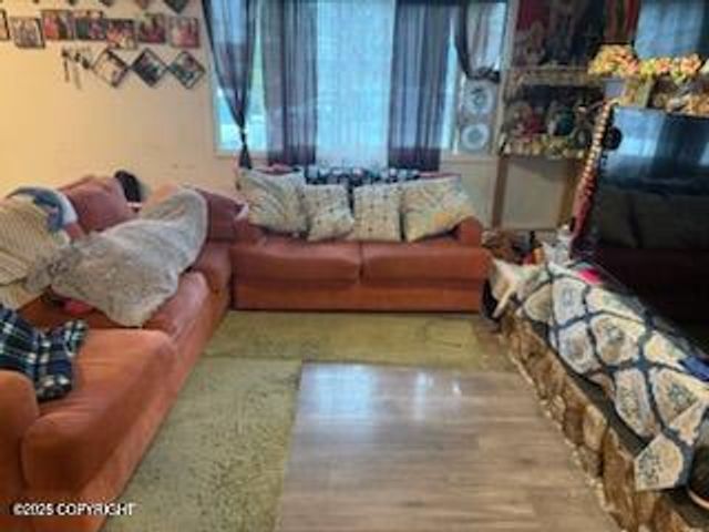 1808 W 47th Avenue, Anchorage, AK 99517