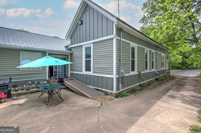 36 Shaw Street, Kingston, GA 30145