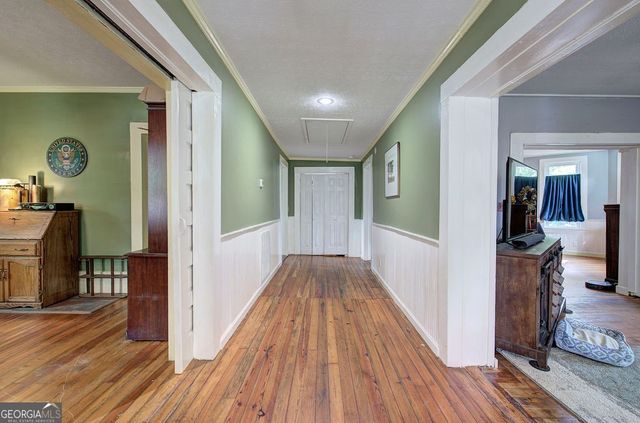 36 Shaw Street, Kingston, GA 30145