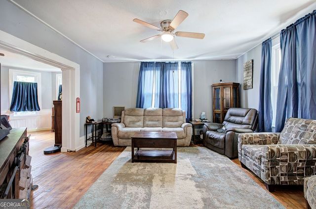 36 Shaw Street, Kingston, GA 30145