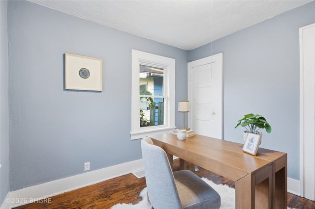 2331 E 11th Street, Des Moines, IA 50316