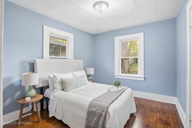2331 E 11th Street, Des Moines, IA 50316