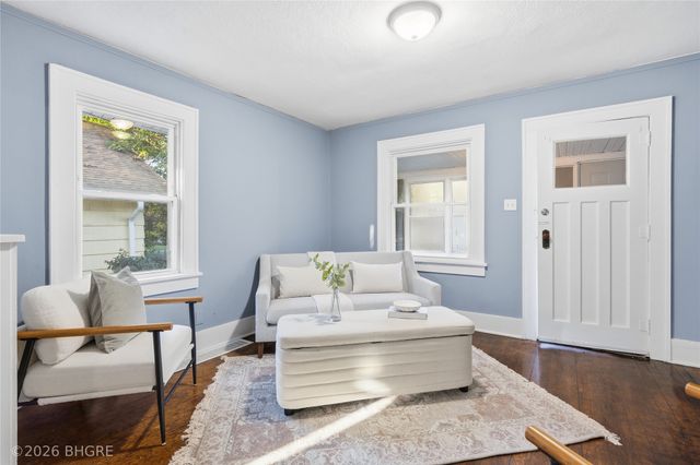 2331 E 11th Street, Des Moines, IA 50316