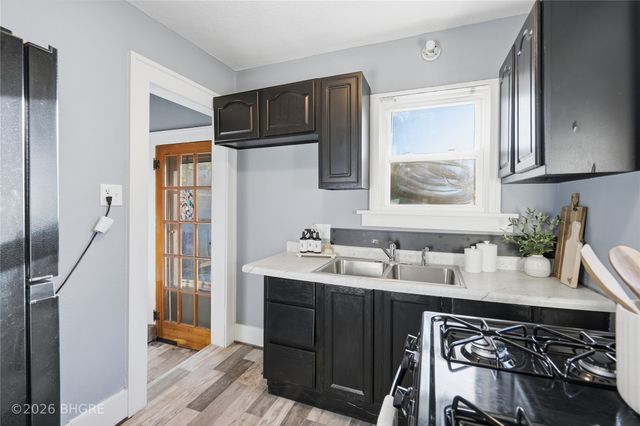 2331 E 11th Street, Des Moines, IA 50316