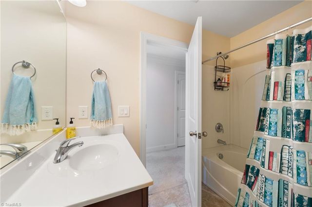 1171 Heritage Path Lane, Winston-salem, NC 27103