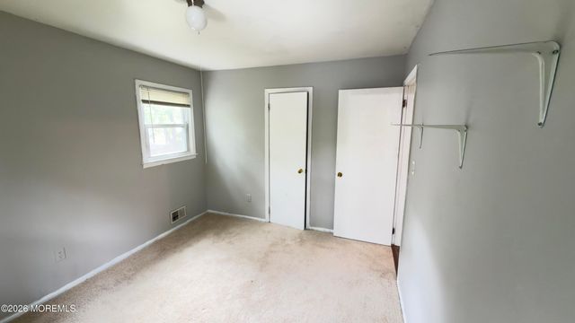 11 Maple Street, Jackson, NJ 08527