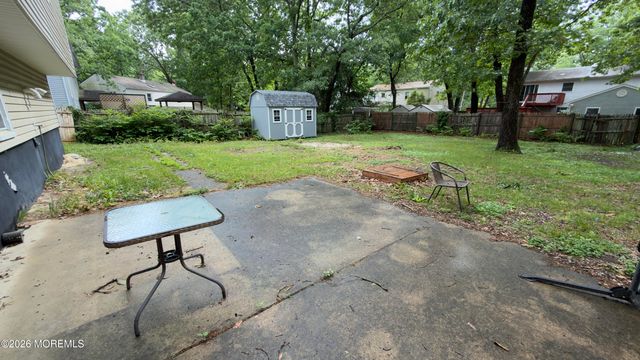11 Maple Street, Jackson, NJ 08527