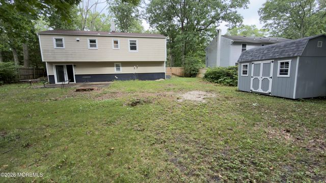 11 Maple Street, Jackson, NJ 08527