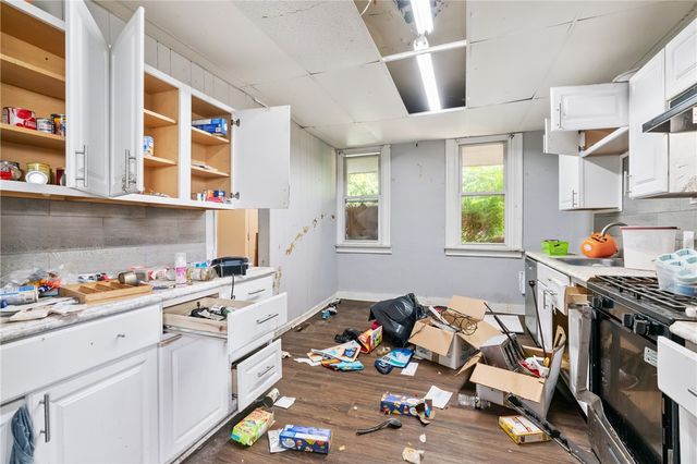 132 Fairview Ave, Chalfant Boro, PA 15112