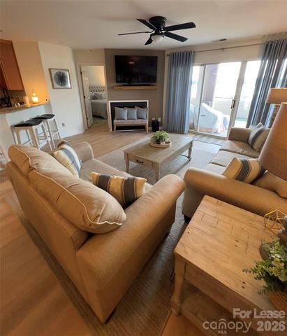 18629 Vineyard Point Lane, Cornelius, NC 28031