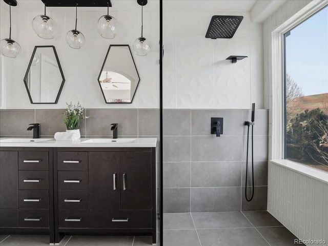 2099 Mountain Iris Dr, Erie, CO 80516