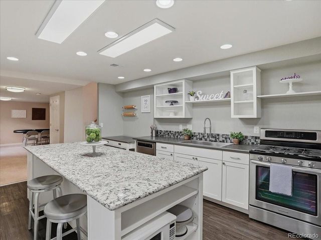 2099 Mountain Iris Dr, Erie, CO 80516