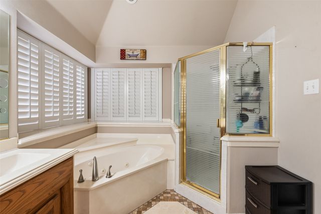 3001 Coventry Lane, Waxahachie, TX 75165