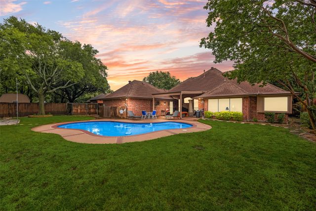 3001 Coventry Lane, Waxahachie, TX 75165